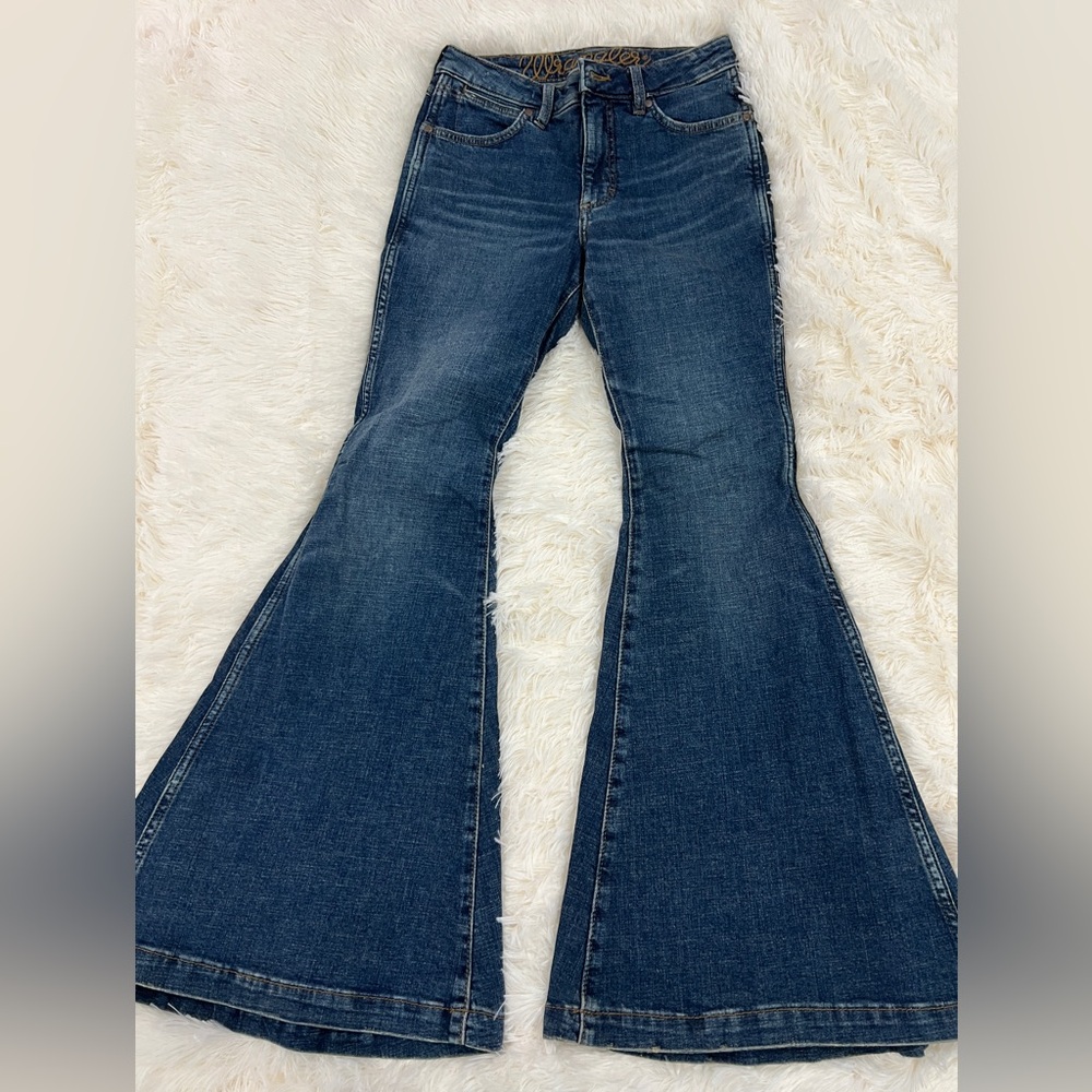 Wrangler Blue Flared Women Jeans